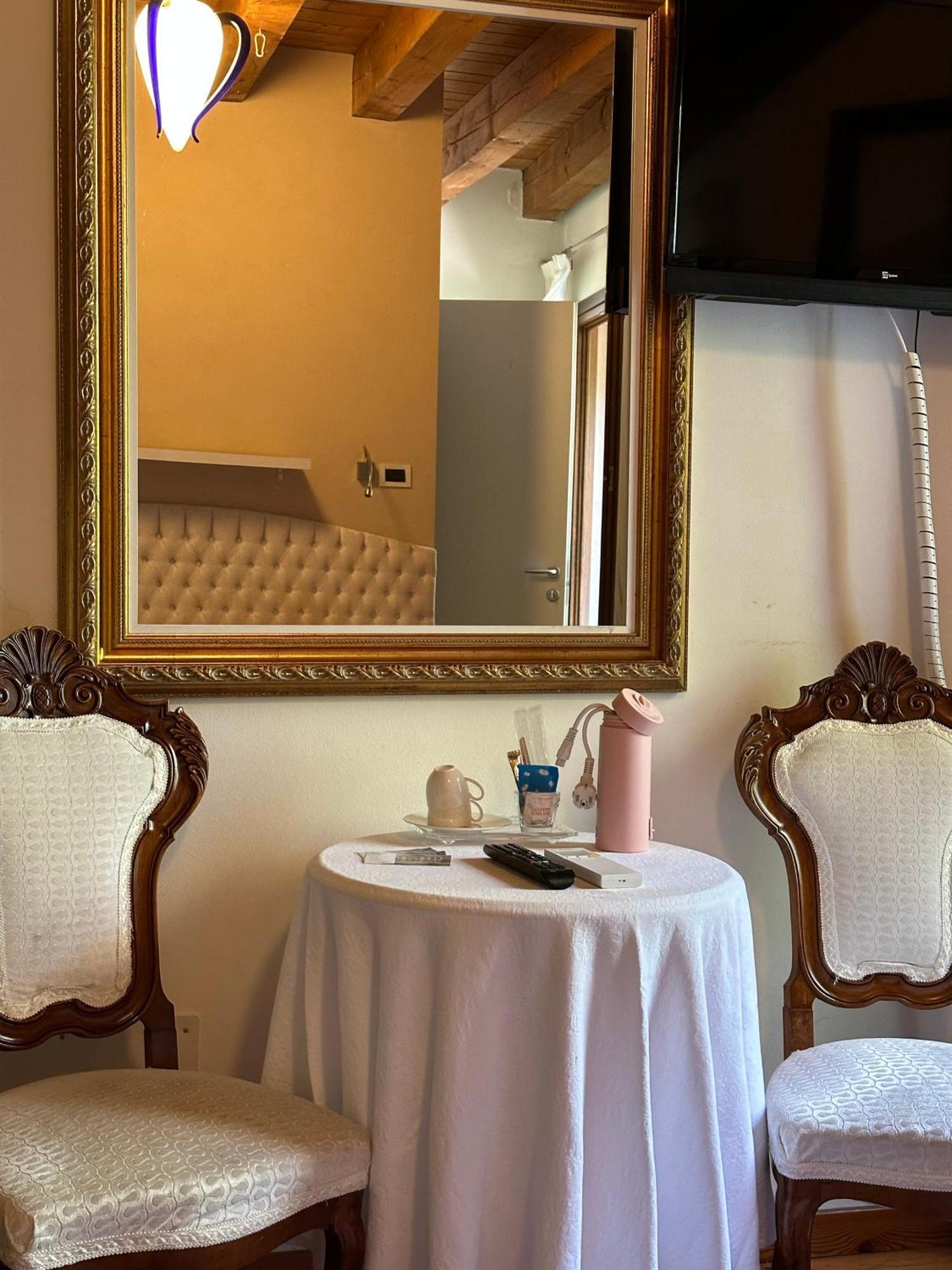 Ca' Hemingway Aparthotel Басано дел Грапа Екстериор снимка