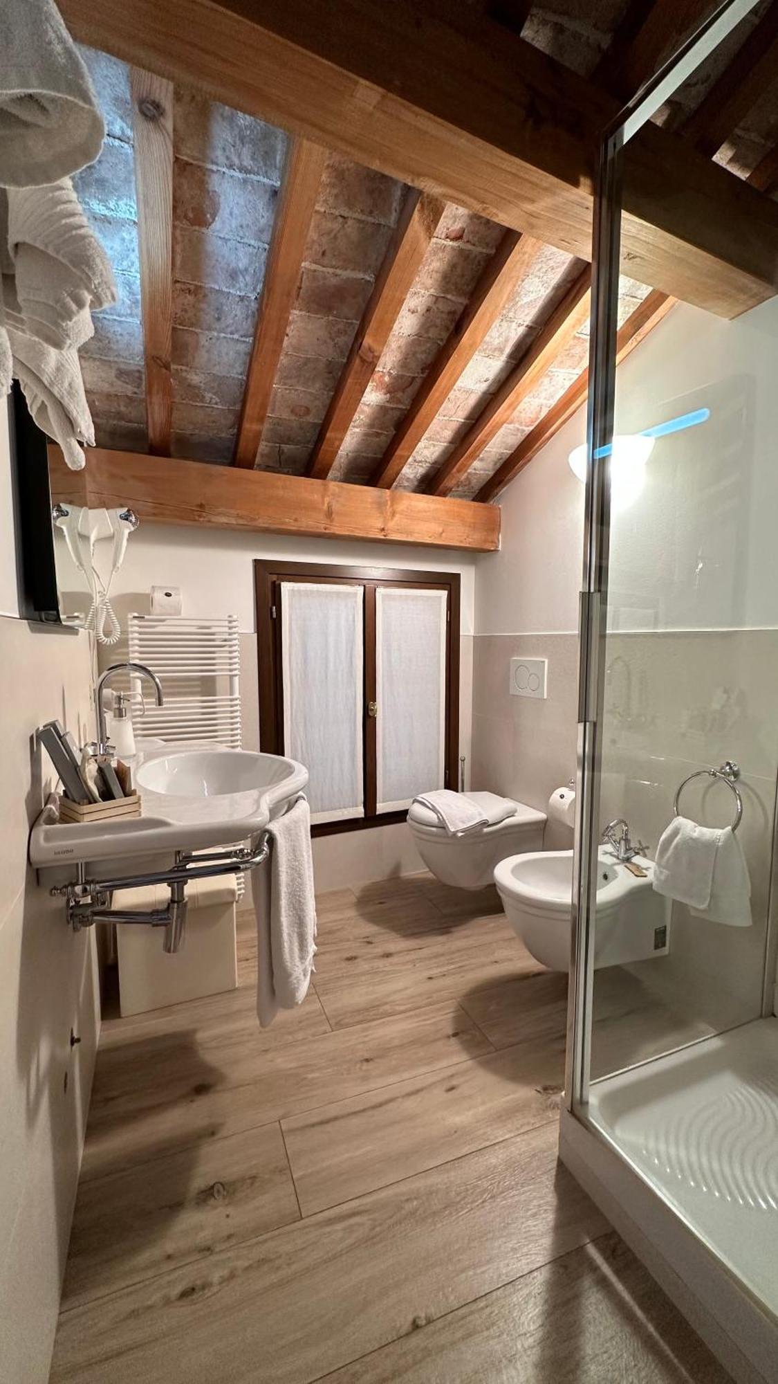 Ca' Hemingway Aparthotel Басано дел Грапа Екстериор снимка