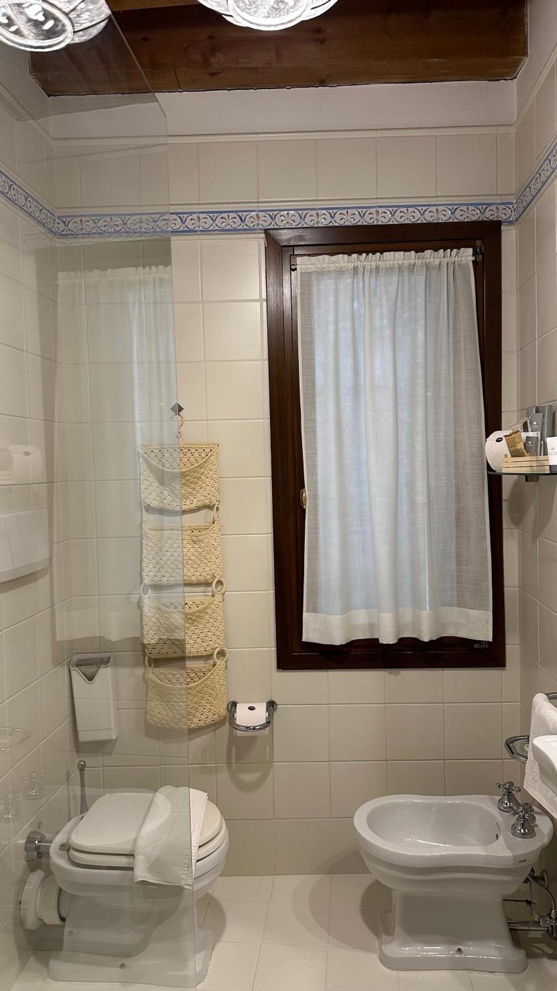 Ca' Hemingway Aparthotel Басано дел Грапа Екстериор снимка